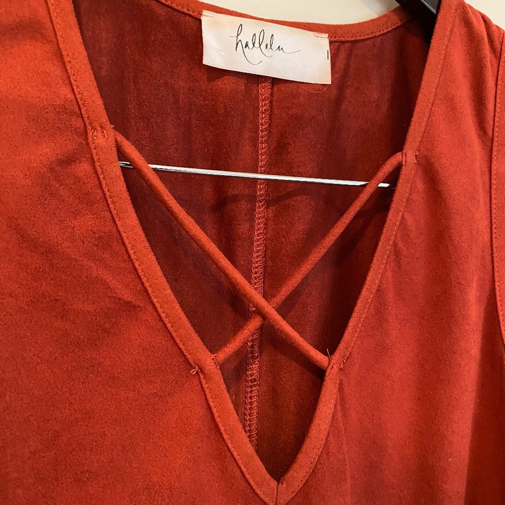 Loose Fitting Tank - Picture 3 of 3